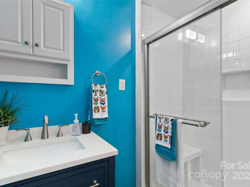 121 Auburn Park Drive, Waynesville, NC 28786.  MLS# CAR4180555, YatesRealty ID 1106. 