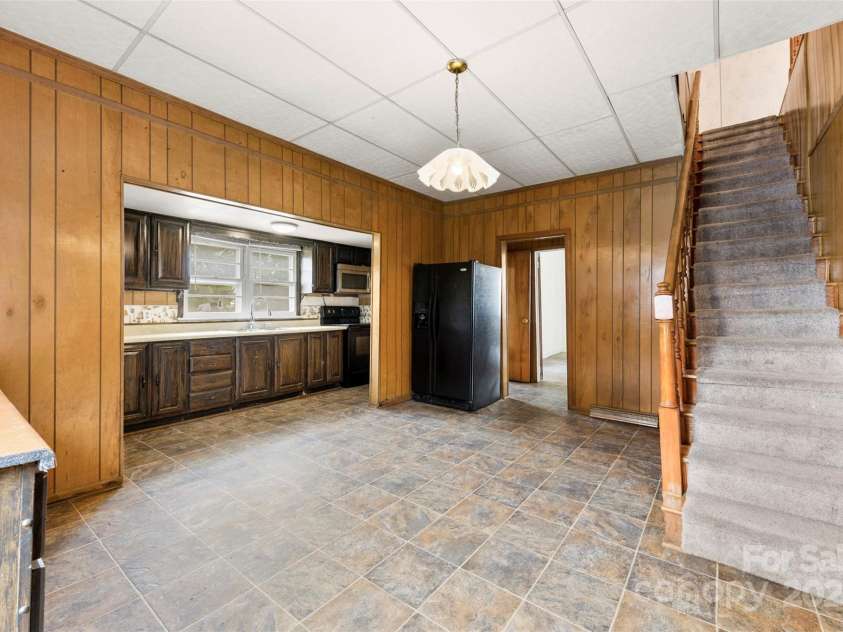 217 Highland Street, Gastonia, NC 28052.  MLS# CAR4260971, YatesRealty ID 1106. 