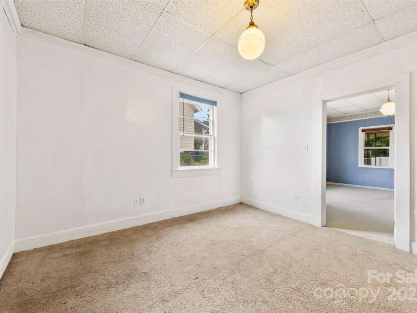 217 Highland Street, Gastonia, NC 28052.  MLS# CAR4260971, YatesRealty ID 1106. 