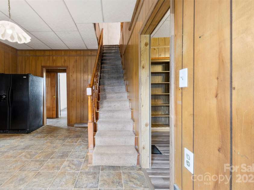 217 Highland Street, Gastonia, NC 28052.  MLS# CAR4260971, YatesRealty ID 1106. 