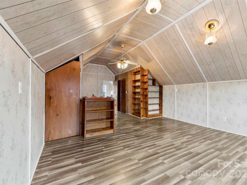 217 Highland Street, Gastonia, NC 28052.  MLS# CAR4260971, YatesRealty ID 1106. 