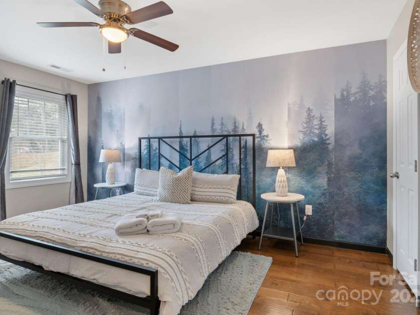 311 Jenna Clare Lane, Asheville, NC 28803.  MLS# CAR4228649, YatesRealty ID 11060. 