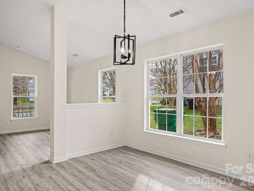 6123 Mcintyre Ridge Drive, Charlotte, NC 28216.  MLS# CAR4360657, YatesRealty ID 11060. 