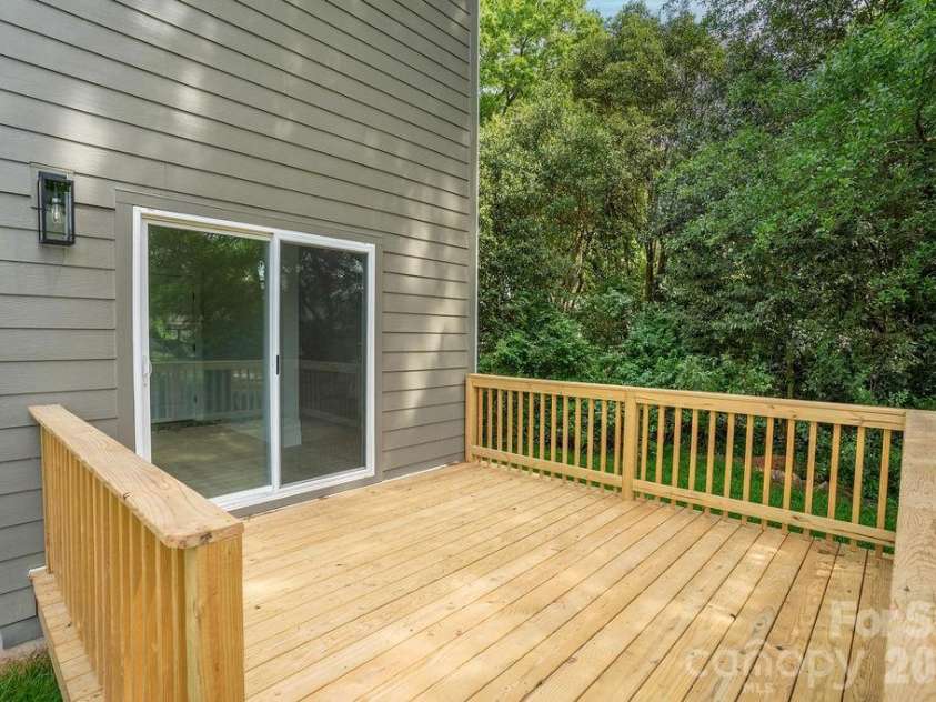 518 Magnolia Street, Gastonia, NC 28054.  MLS# CAR4368166, YatesRealty ID 11061. 