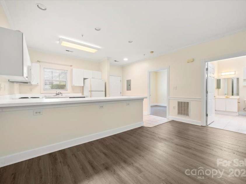 8617 Coralbell Lane, Charlotte, NC 28213.  MLS# CAR4234451, YatesRealty ID 11061. 