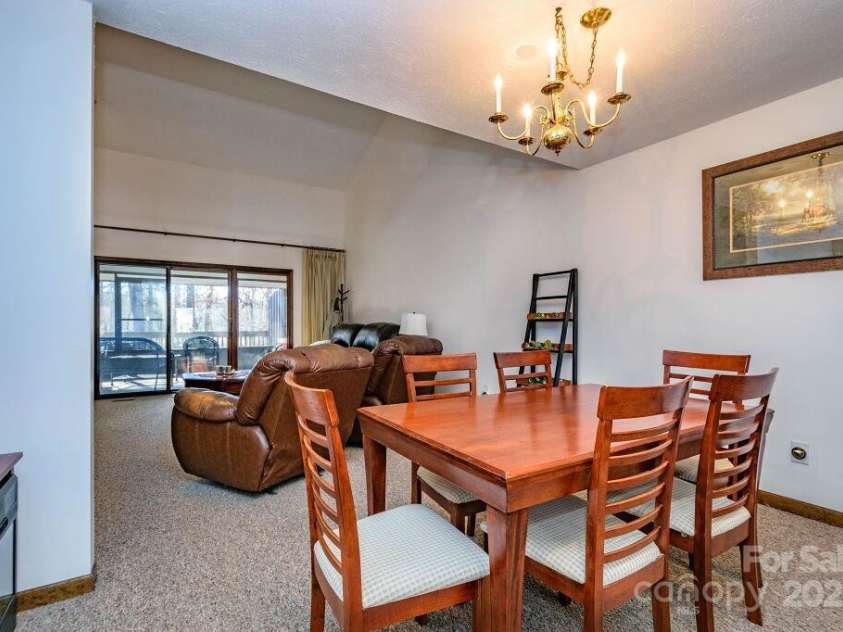 17 Moland Drive, Etowah, NC 28729.  MLS# CAR4255576, YatesRealty ID 11062. 