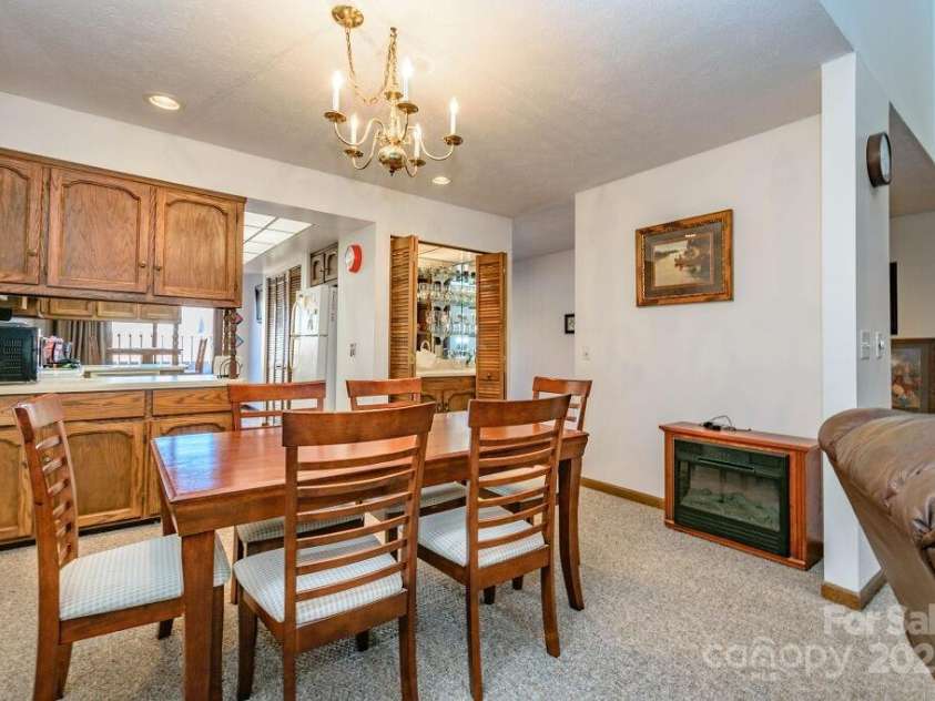 17 Moland Drive, Etowah, NC 28729.  MLS# CAR4255576, YatesRealty ID 11062. 