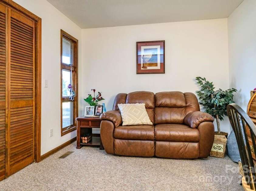 17 Moland Drive, Etowah, NC 28729.  MLS# CAR4255576, YatesRealty ID 11062. 