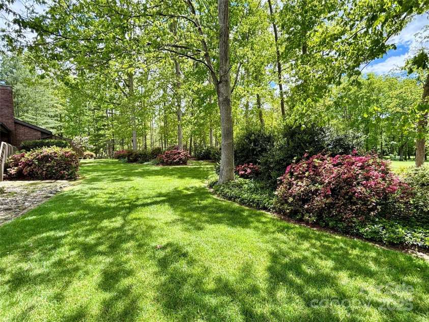 17 Moland Drive, Etowah, NC 28729.  MLS# CAR4255576, YatesRealty ID 11062. 