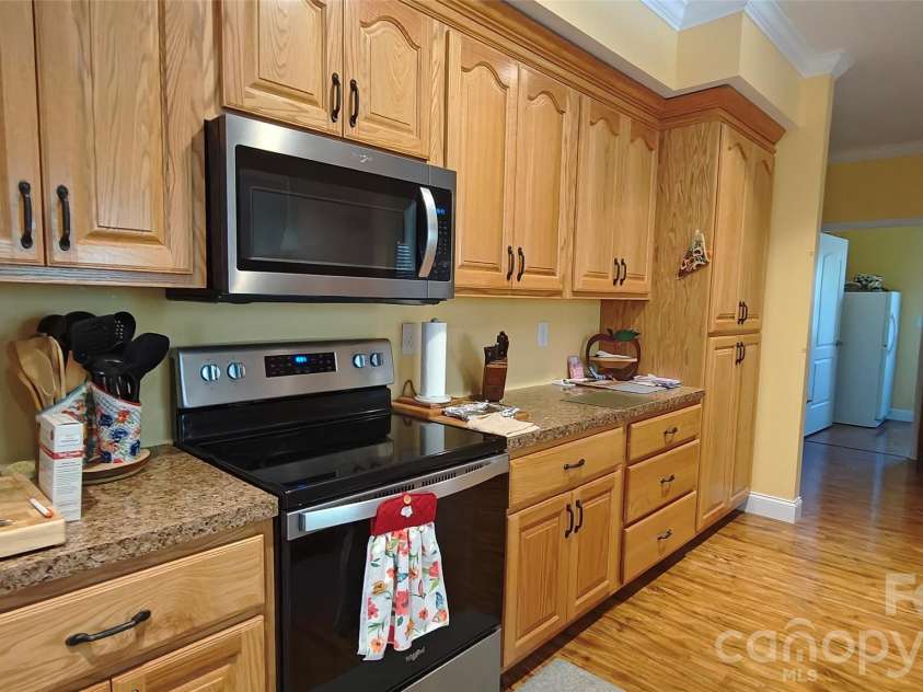 192 Kluenie Road, Mocksville, NC 27028.  MLS# CAR4358034, YatesRealty ID 11062. 