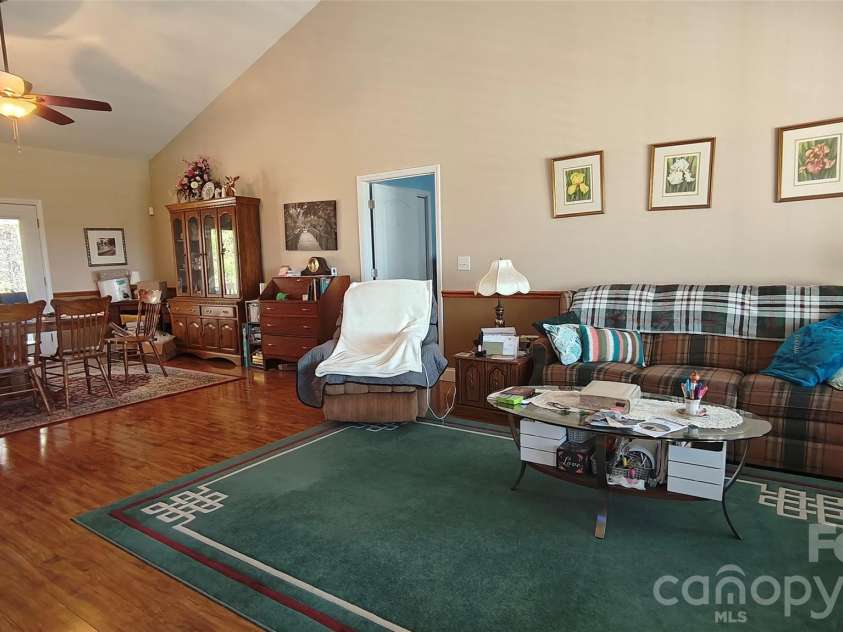 192 Kluenie Road, Mocksville, NC 27028.  MLS# CAR4358034, YatesRealty ID 11062. 
