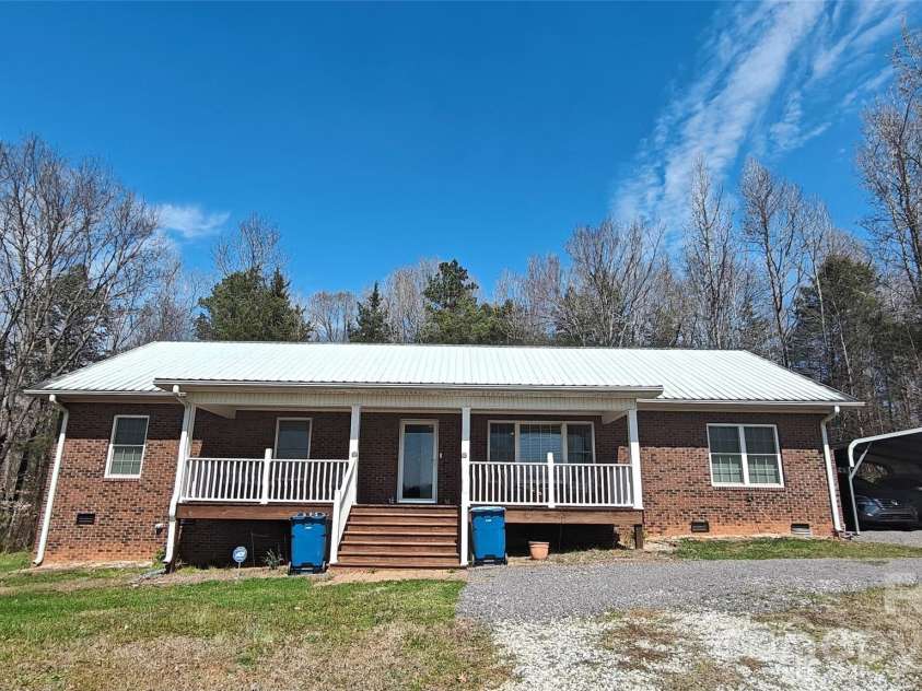 192 Kluenie Road, Mocksville, NC 27028.  MLS# CAR4358034, YatesRealty ID 11062. 