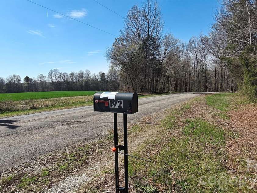 192 Kluenie Road, Mocksville, NC 27028.  MLS# CAR4358034, YatesRealty ID 11062. 