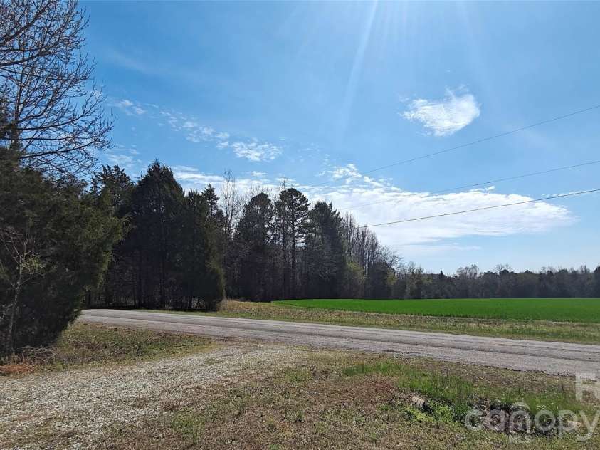 192 Kluenie Road, Mocksville, NC 27028.  MLS# CAR4358034, YatesRealty ID 11062. WHAT A VIEW