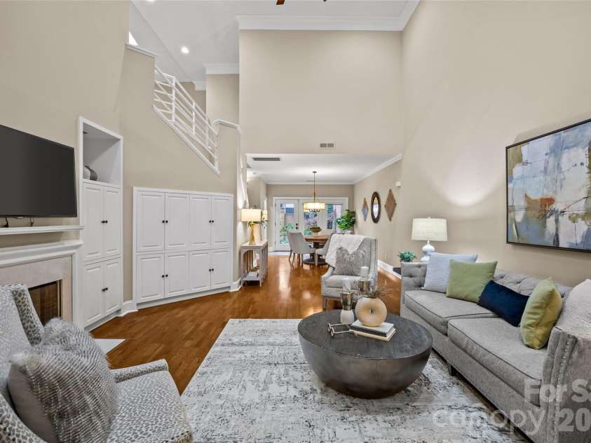 6029 Sharon Road, Charlotte, NC 28210.  MLS# CAR4336435, YatesRealty ID 11063. 