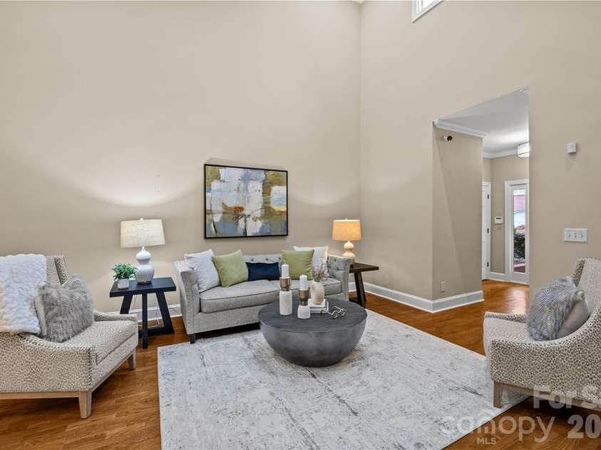 6029 Sharon Road, Charlotte, NC 28210.  MLS# CAR4336435, YatesRealty ID 11063. 