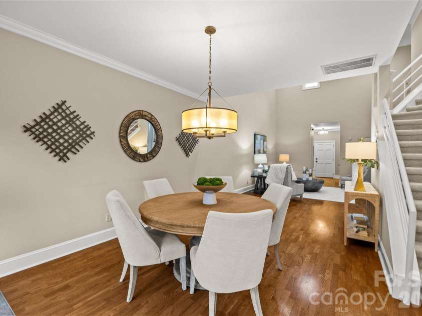 6029 Sharon Road, Charlotte, NC 28210.  MLS# CAR4336435, YatesRealty ID 11063. 
