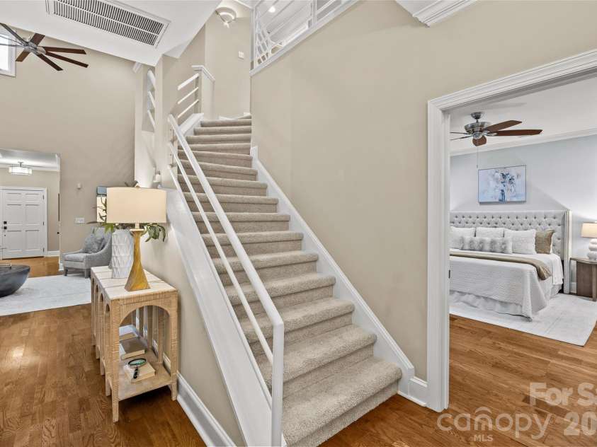 6029 Sharon Road, Charlotte, NC 28210.  MLS# CAR4336435, YatesRealty ID 11063. 