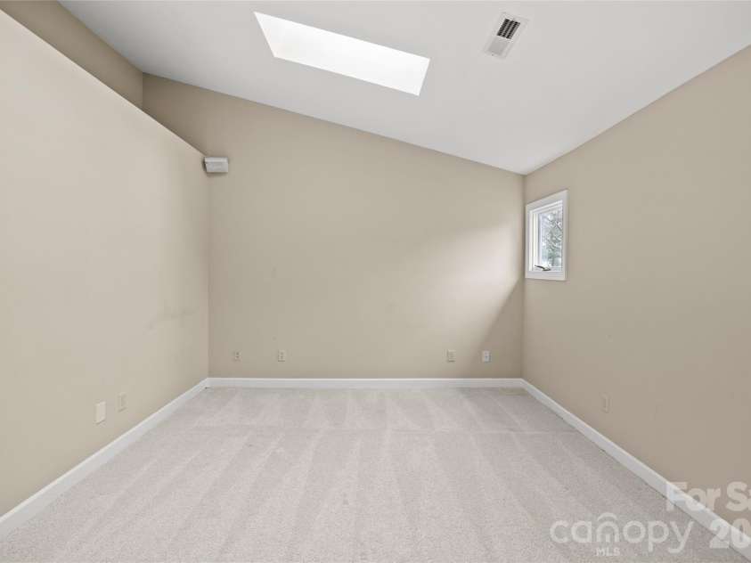 6029 Sharon Road, Charlotte, NC 28210.  MLS# CAR4336435, YatesRealty ID 11063. 