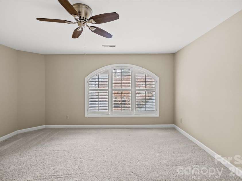 6029 Sharon Road, Charlotte, NC 28210.  MLS# CAR4336435, YatesRealty ID 11063. 