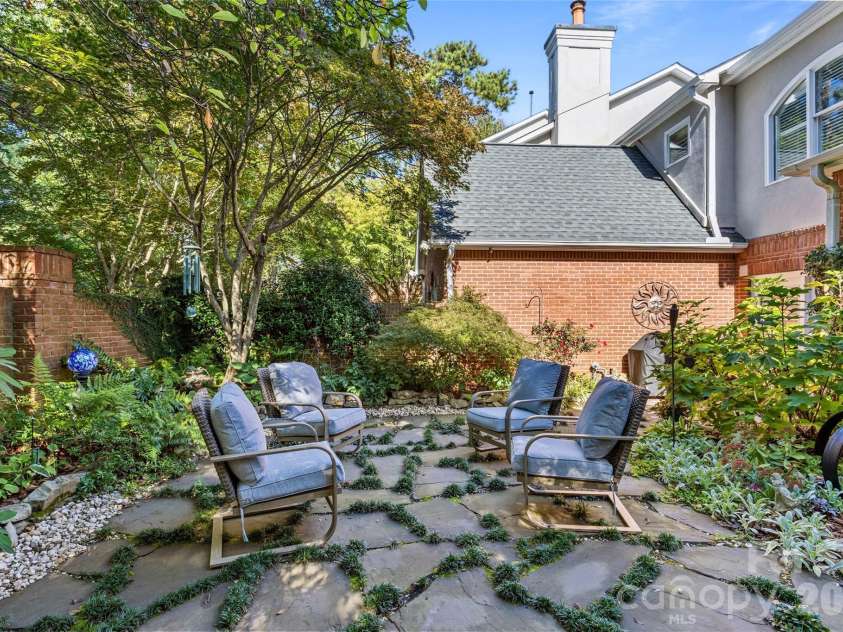 6029 Sharon Road, Charlotte, NC 28210.  MLS# CAR4336435, YatesRealty ID 11063. 