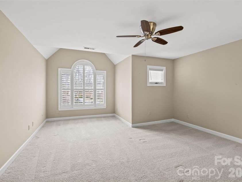 6029 Sharon Road, Charlotte, NC 28210.  MLS# CAR4336435, YatesRealty ID 11063. 