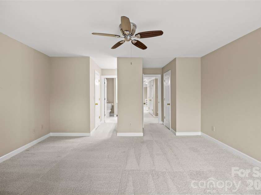 6029 Sharon Road, Charlotte, NC 28210.  MLS# CAR4336435, YatesRealty ID 11063. 