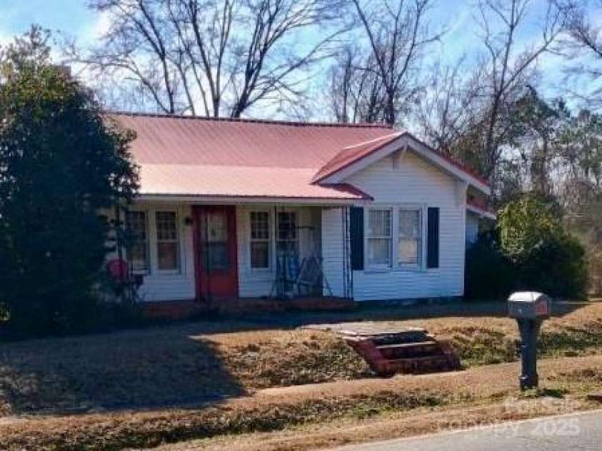 115 Baker Street, Jefferson, SC 29718.  MLS# CAR4214184, YatesRealty ID 11064. 