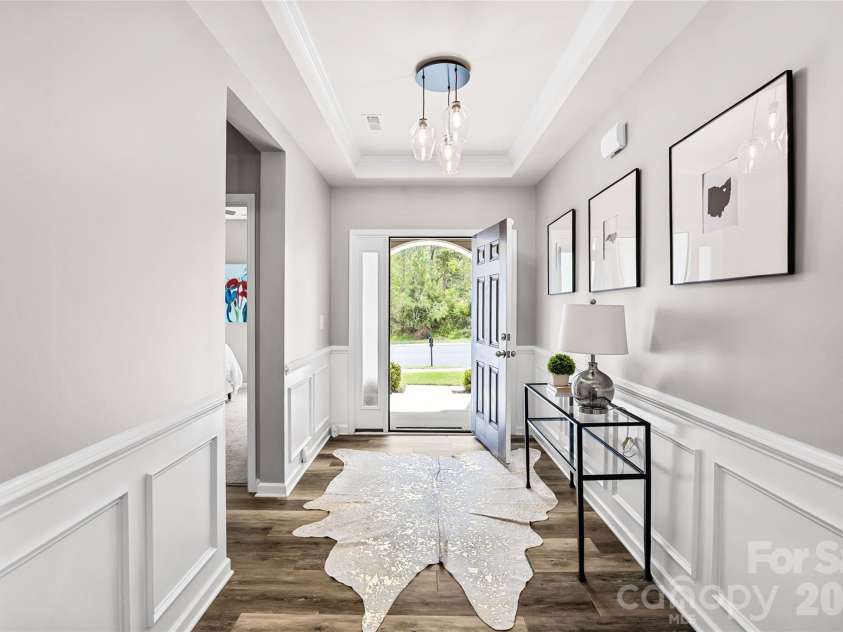 2315 Verde Creek Road, Charlotte, NC 28214.  MLS# CAR4362048, YatesRealty ID 11064. 