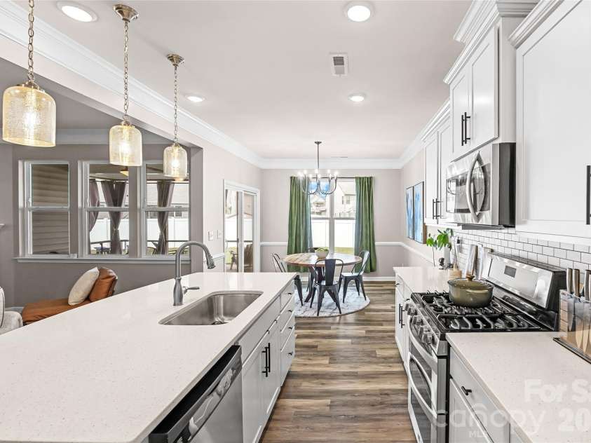 2315 Verde Creek Road, Charlotte, NC 28214.  MLS# CAR4362048, YatesRealty ID 11064. 