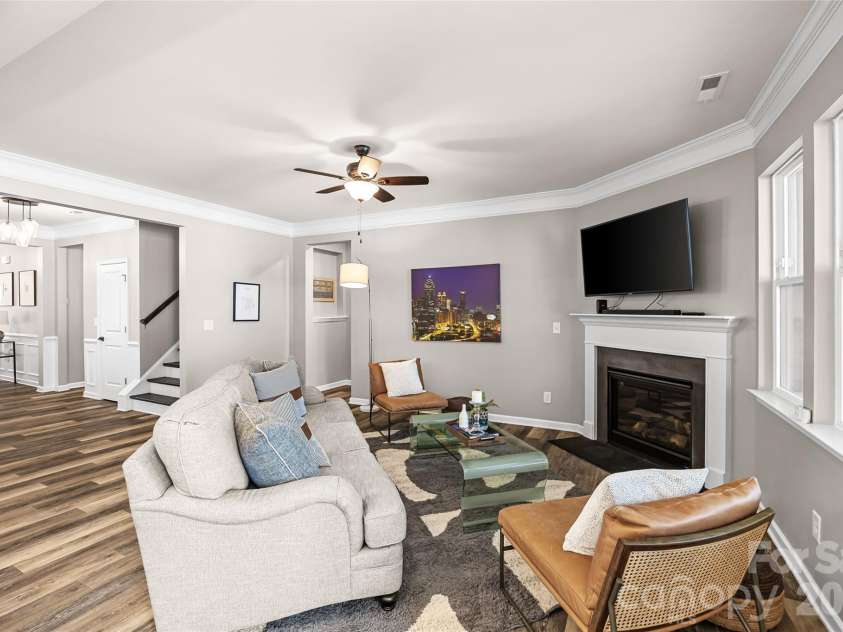 2315 Verde Creek Road, Charlotte, NC 28214.  MLS# CAR4362048, YatesRealty ID 11064. 