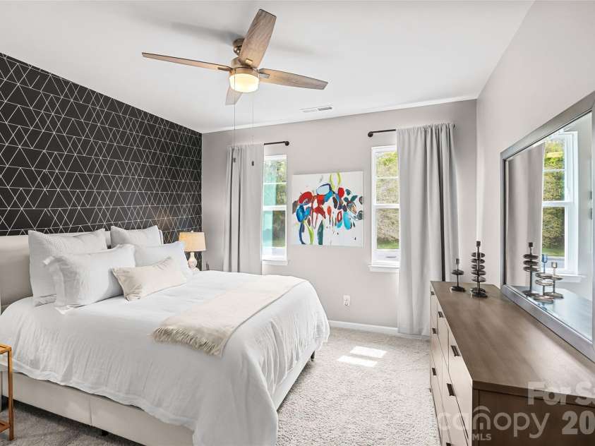 2315 Verde Creek Road, Charlotte, NC 28214.  MLS# CAR4362048, YatesRealty ID 11064. 