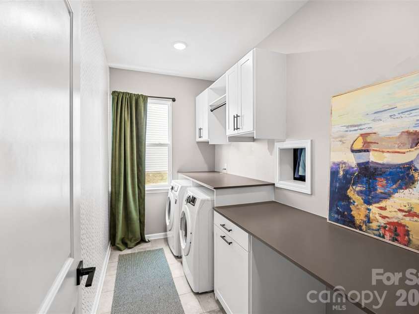 2315 Verde Creek Road, Charlotte, NC 28214.  MLS# CAR4362048, YatesRealty ID 11064. 