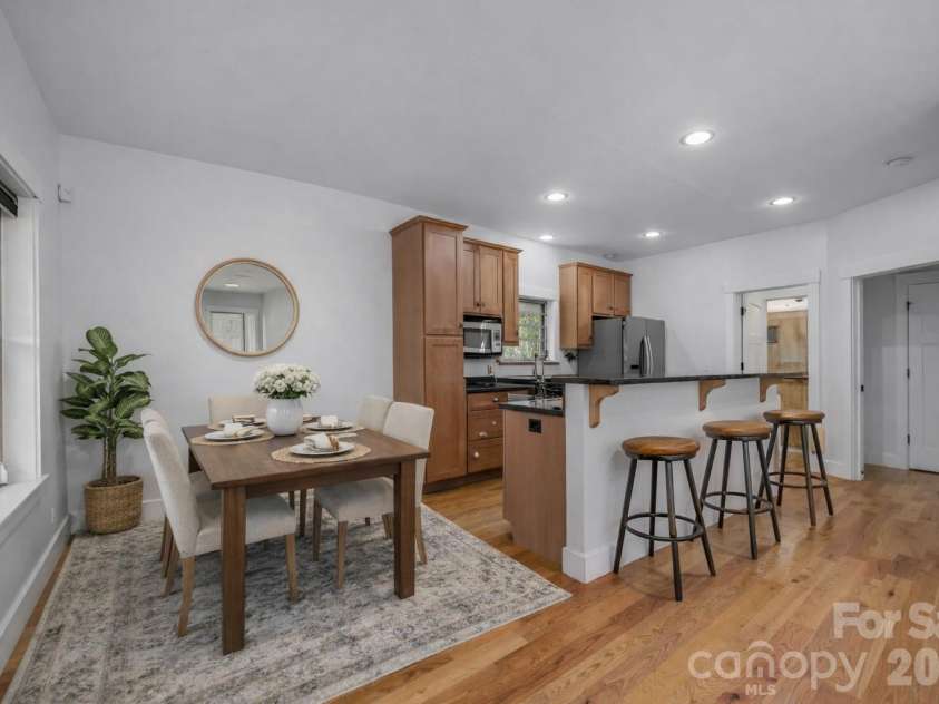 162 Deaver Street, Asheville, NC 28806.  MLS# CAR4343348, YatesRealty ID 11065. Virtually staged dining area