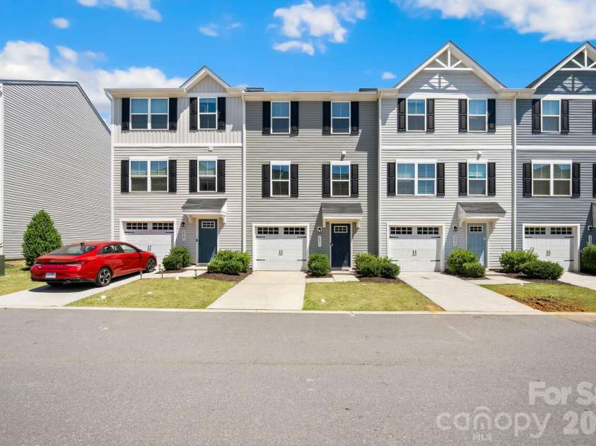 2051 Langer Street, Charlotte, NC 28214.  MLS# CAR4391292, YatesRealty ID 11066. 