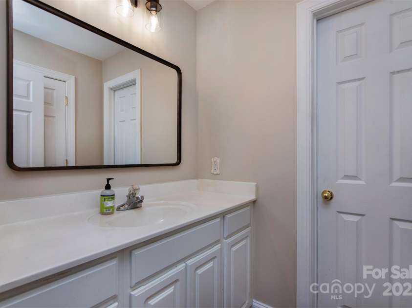 212 Horn Tassel Court, Indian Trail, NC 28079.  MLS# CAR4244678, YatesRealty ID 11066. Jack and Jill bath attached to bedroom 4