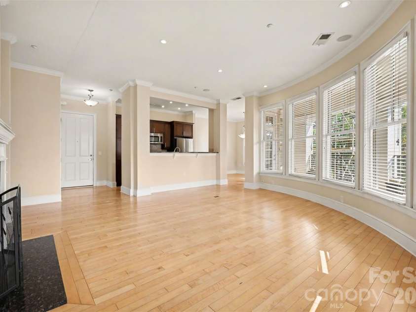 5425 Closeburn Road, Charlotte, NC 28210.  MLS# CAR4363801, YatesRealty ID 11067. 