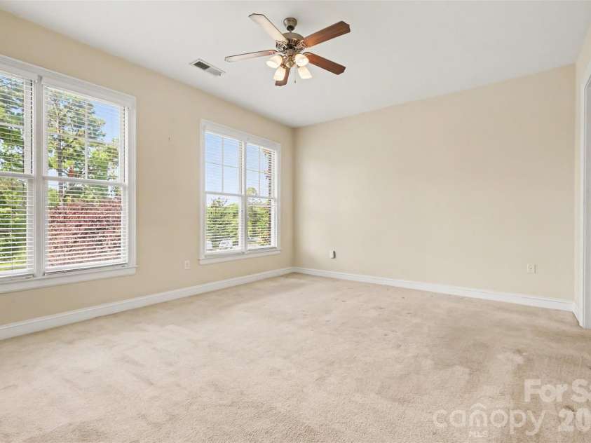 5425 Closeburn Road, Charlotte, NC 28210.  MLS# CAR4363801, YatesRealty ID 11067. 