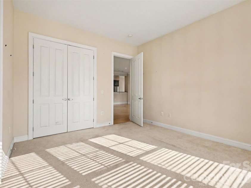 5425 Closeburn Road, Charlotte, NC 28210.  MLS# CAR4363801, YatesRealty ID 11067. 