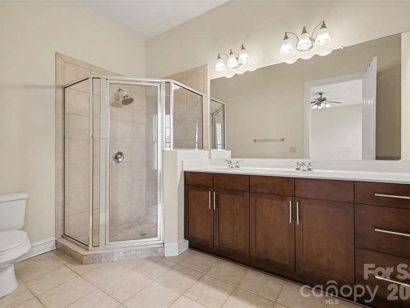 5425 Closeburn Road, Charlotte, NC 28210.  MLS# CAR4363801, YatesRealty ID 11067. 