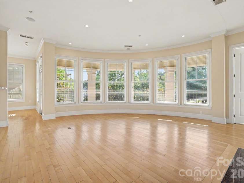 5425 Closeburn Road, Charlotte, NC 28210.  MLS# CAR4363801, YatesRealty ID 11067. 
