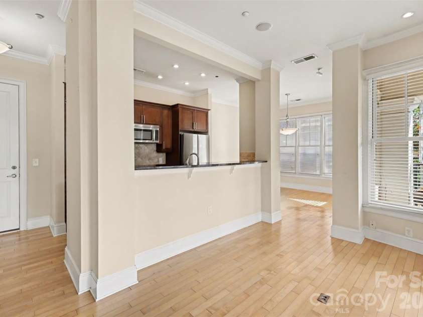5425 Closeburn Road, Charlotte, NC 28210.  MLS# CAR4363801, YatesRealty ID 11067. 