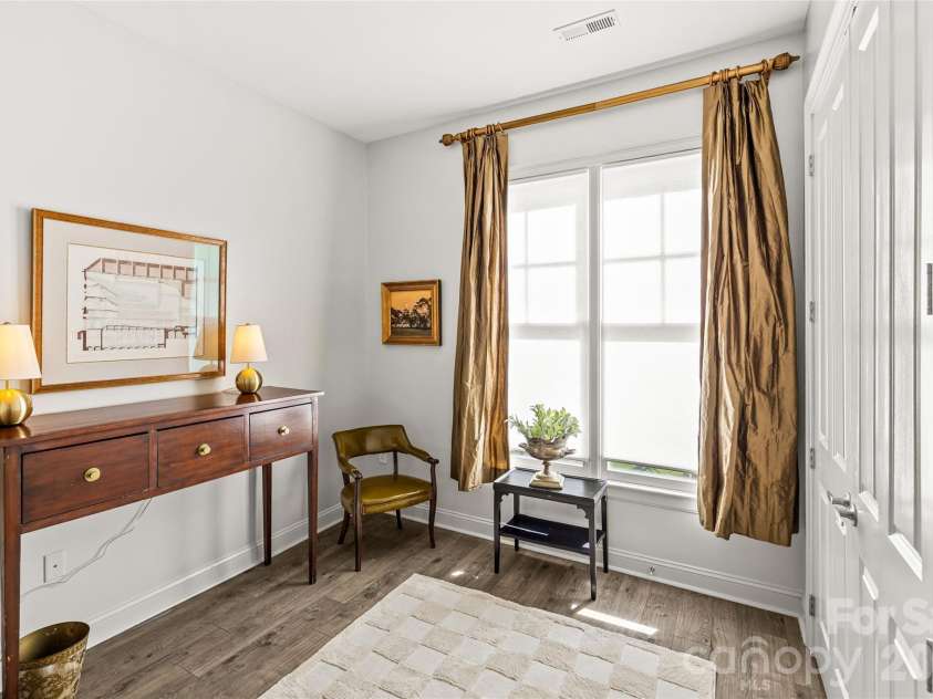 5425 Closeburn Road, Charlotte, NC 28210.  MLS# CAR4366605, YatesRealty ID 11067. Bedroom 3/Office
