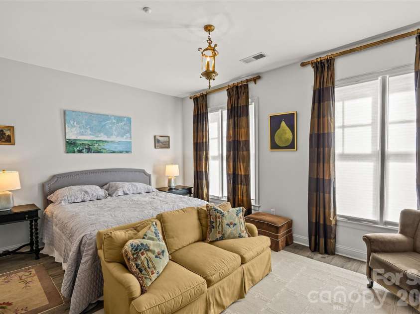 5425 Closeburn Road, Charlotte, NC 28210.  MLS# CAR4366605, YatesRealty ID 11067. Primary Bedroom