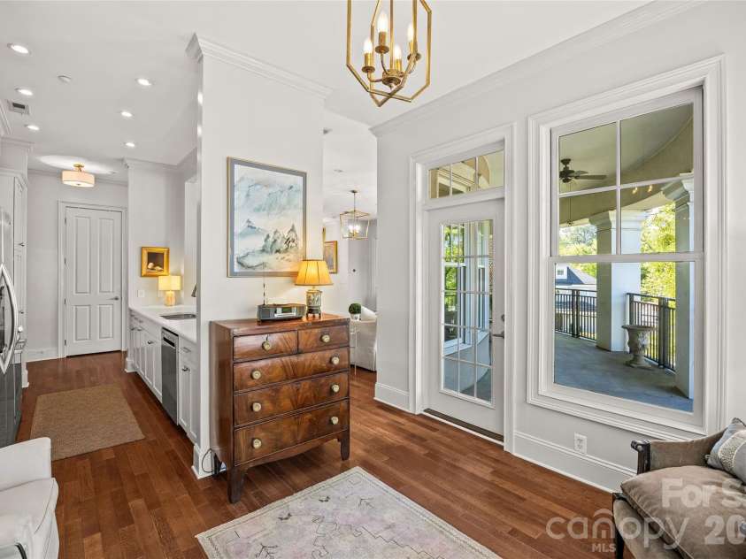 5425 Closeburn Road, Charlotte, NC 28210.  MLS# CAR4366605, YatesRealty ID 11067. Sitting/Dining Room