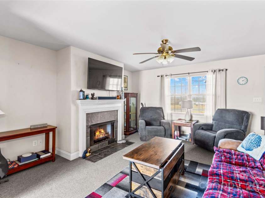 655 Mock Mill Road, Statesville, NC 28677.  MLS# CAR4234916, YatesRealty ID 11068. 