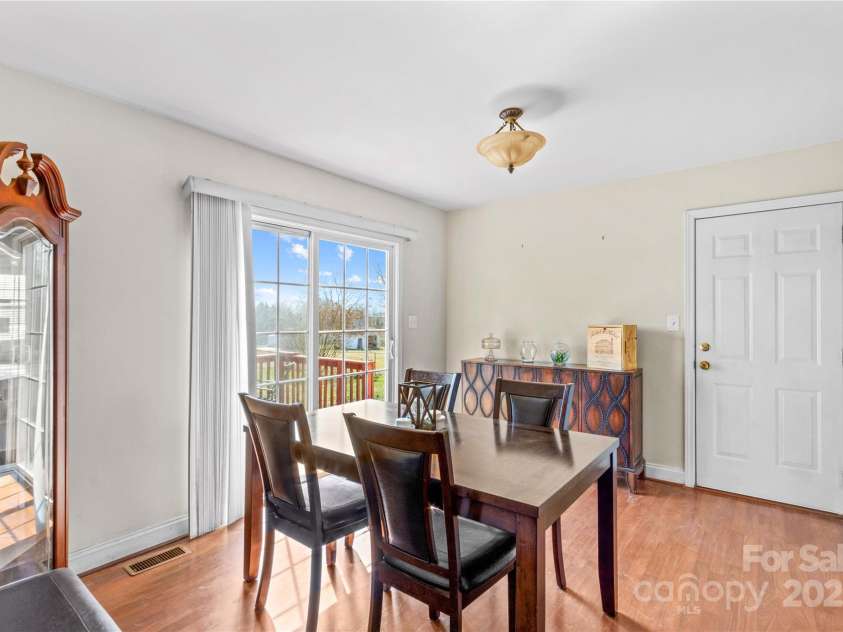 655 Mock Mill Road, Statesville, NC 28677.  MLS# CAR4234916, YatesRealty ID 11068. 