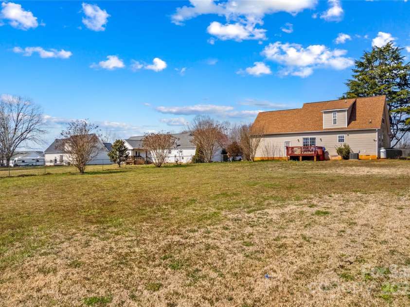 655 Mock Mill Road, Statesville, NC 28677.  MLS# CAR4234916, YatesRealty ID 11068. 