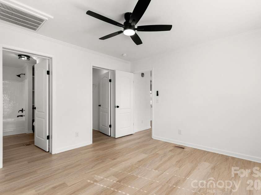 6901 Oxbow Lane, Monroe, NC 28110.  MLS# CAR4364677, YatesRealty ID 11070. 