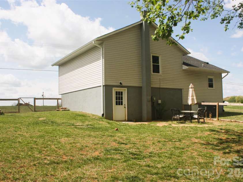 191 Celeste Eufola Road, Statesville, NC 28677.  MLS# CAR4365990, YatesRealty ID 11072. House back